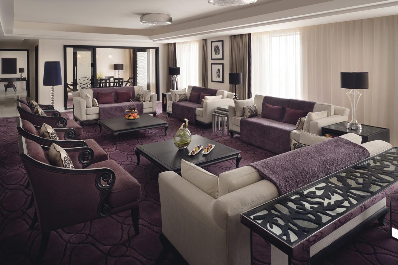 Voco - Riyadh, An Ihg Hotel - فندق فوكو الرياض, احدى فنادق مجموعة إنتركونتيننتال Zewnętrze zdjęcie The interior of a suite at the Mandarin Oriental, Munich