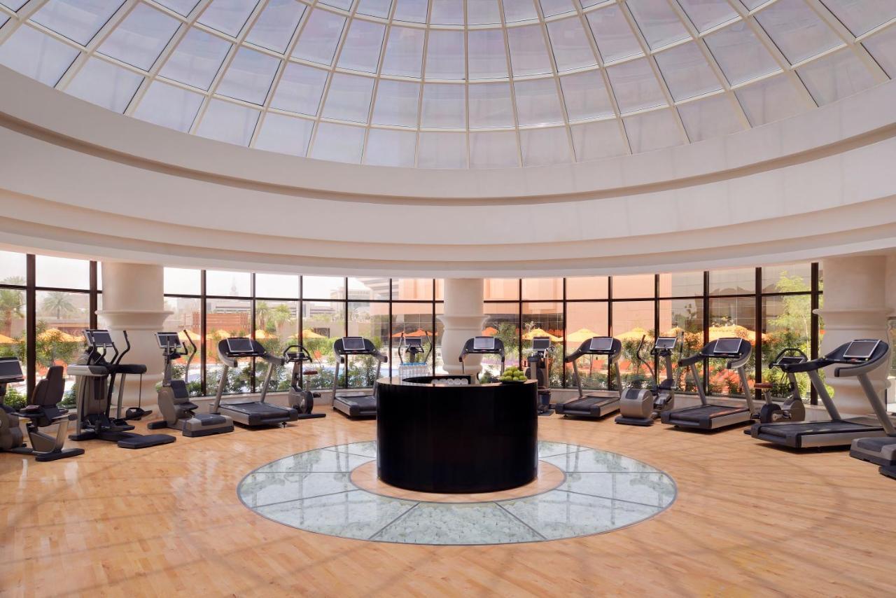 Voco - Riyadh, An Ihg Hotel - فندق فوكو الرياض, احدى فنادق مجموعة إنتركونتيننتال Zewnętrze zdjęcie The gym at the Westin Palace Madrid